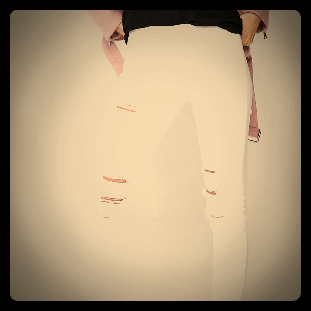 EXPRESS cropped mid rise skinny jean.